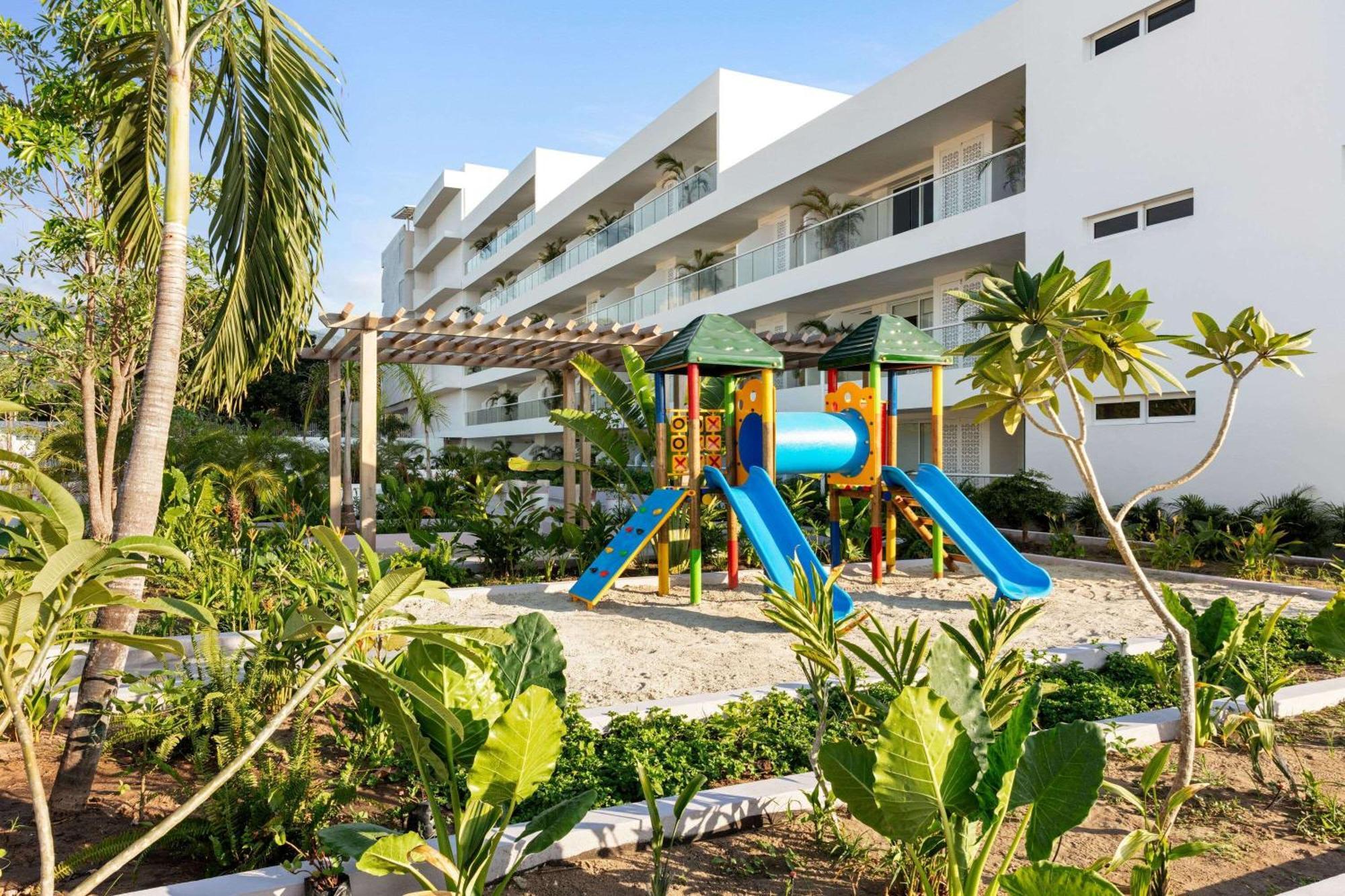 Hotel Wyndham Aluna 5*