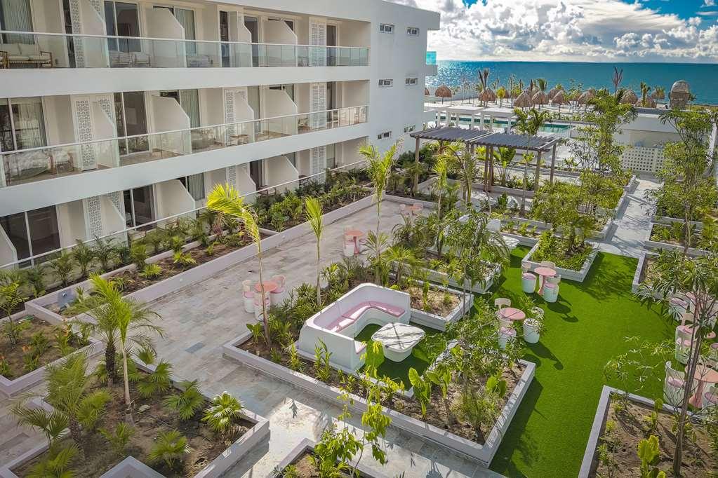 Hotel Wyndham Aluna