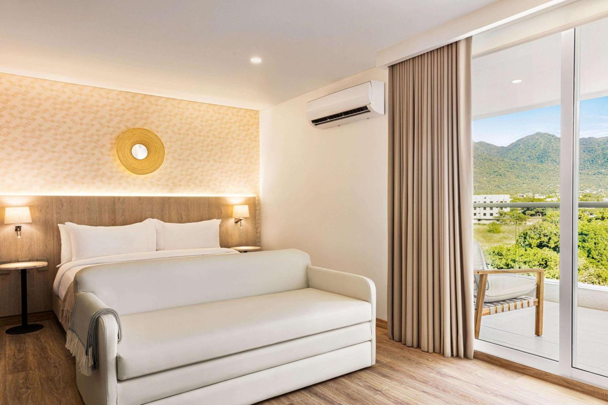 Hotel Wyndham Aluna